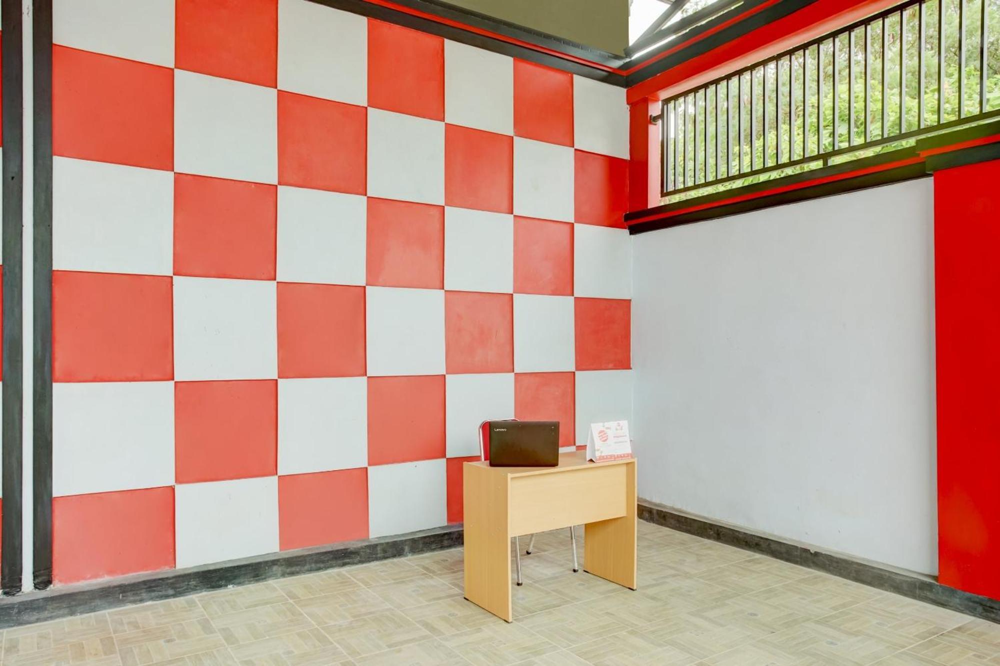 Oyo Life 3982 Azka Homestay Syariah Bandar Lampung Exterior foto